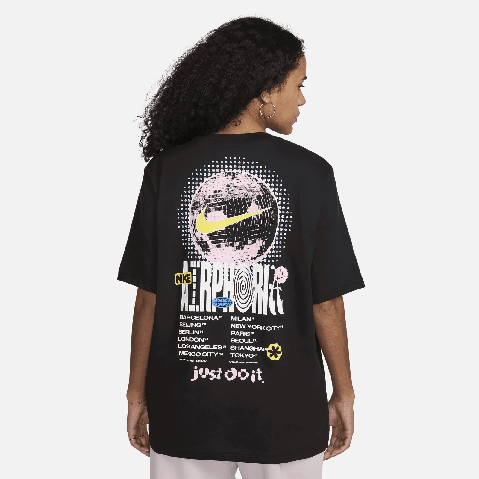 Nike Sportswear Tee